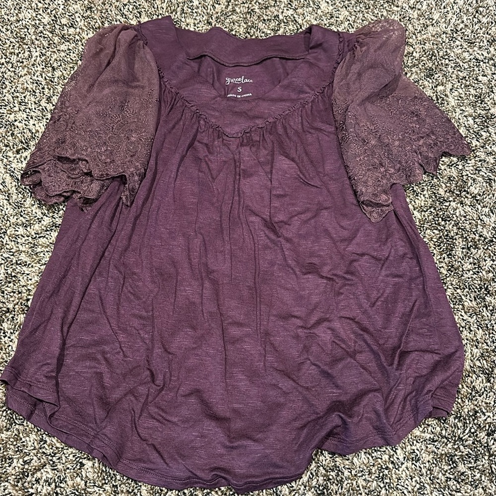 Grace & Lace lace top